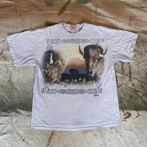 Vintage The Mountain bison graphic tee Size Large (21x28)